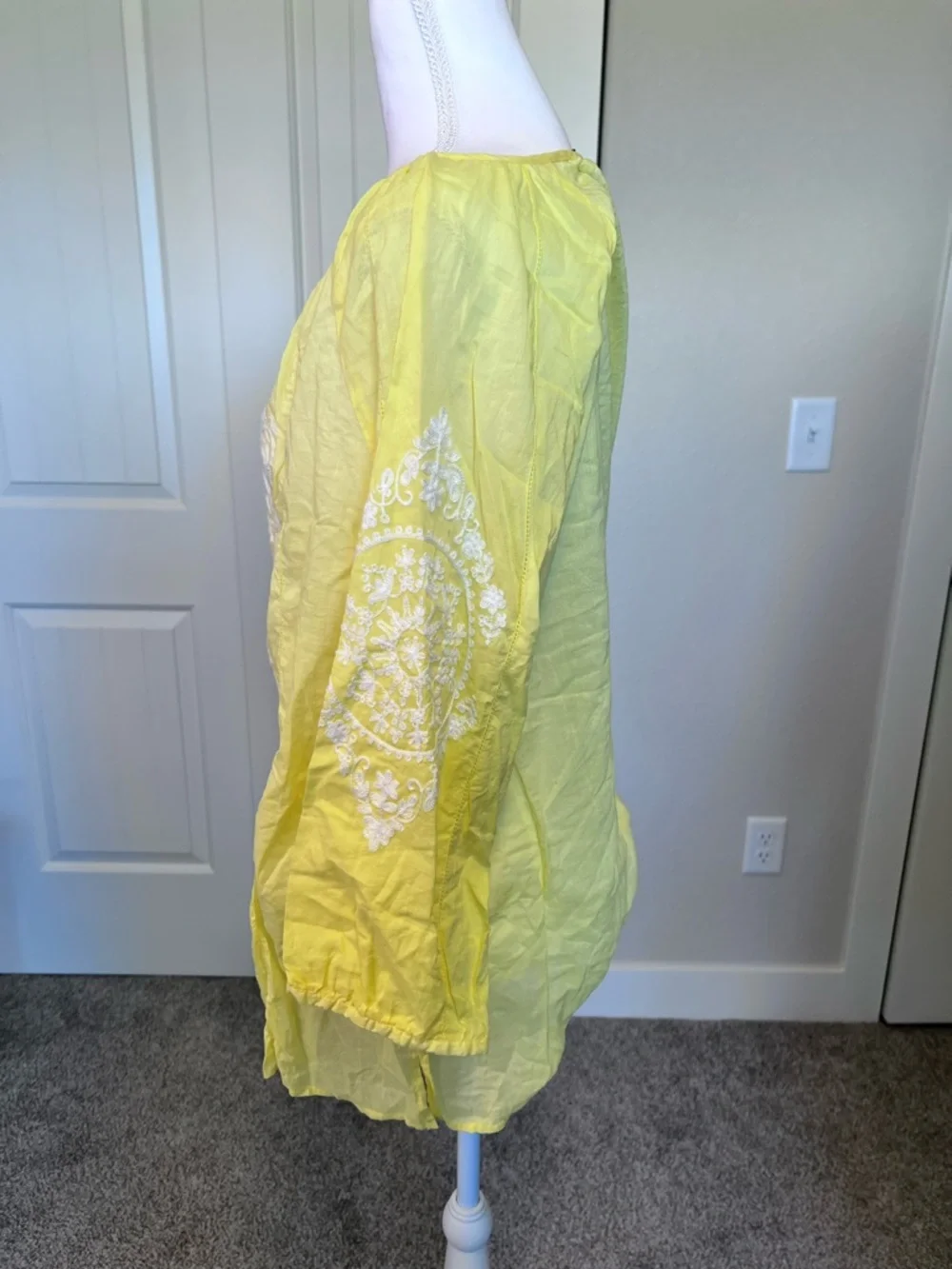Chico's Yellow Embroidered Cotton Peasant Tunic Sz Large - Picture 5 of 12